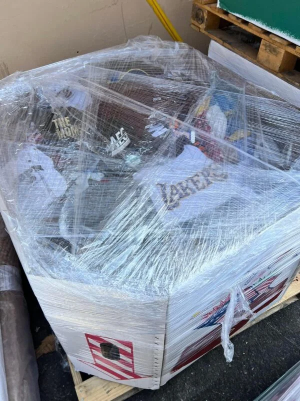 clothing-pallet